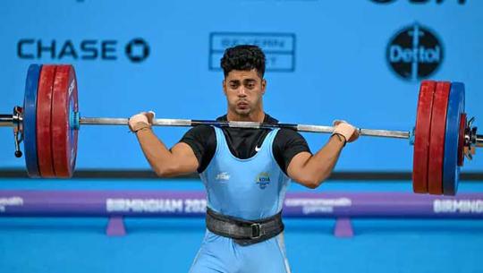 India's Youth Weightlifters