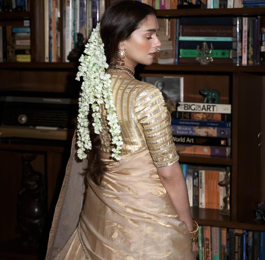 Aditi Rao Hydari celebrates the revival of the historic Wanaparthy saree, a tribute to her royal lineage