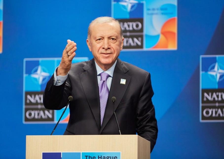 Erdogan to talk with Putin, Trump over summit on Ukraine