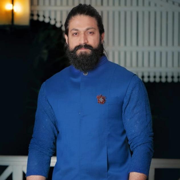Yash joins hands with Farhan Akhtar to launch ‘120 Bahadur’ trailer