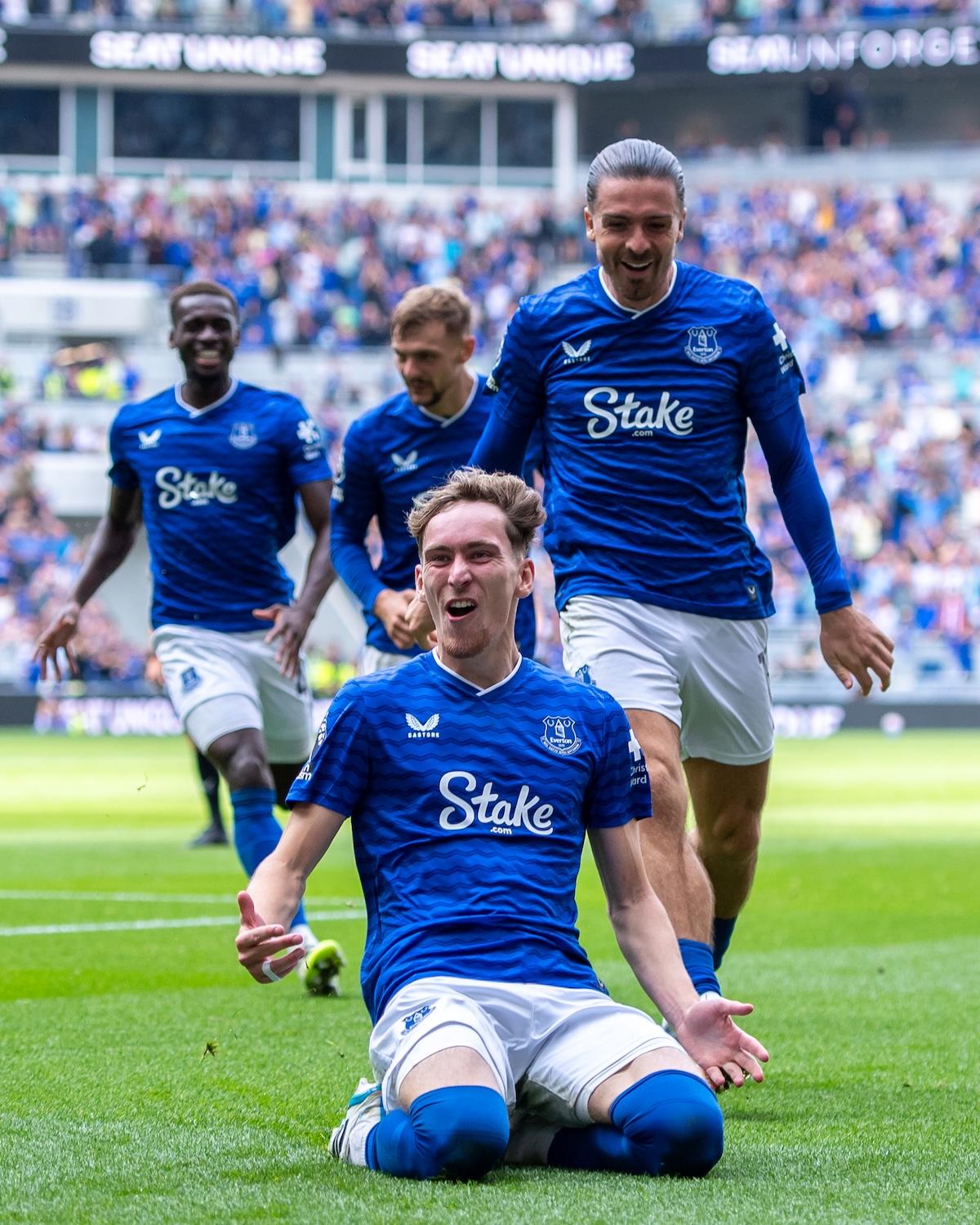 PL: Everton celebrate 2-0 win in first game at Hill Dickinson as Forest hold Palace