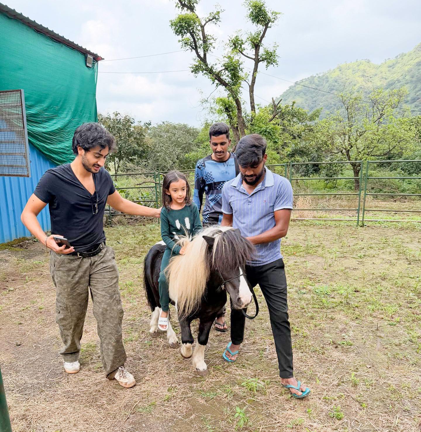 Malaika Arora hints at happiness on arrival of Arbaaz Khan's baby girl, drops a comment on Arhaan Khan's “sibling” post