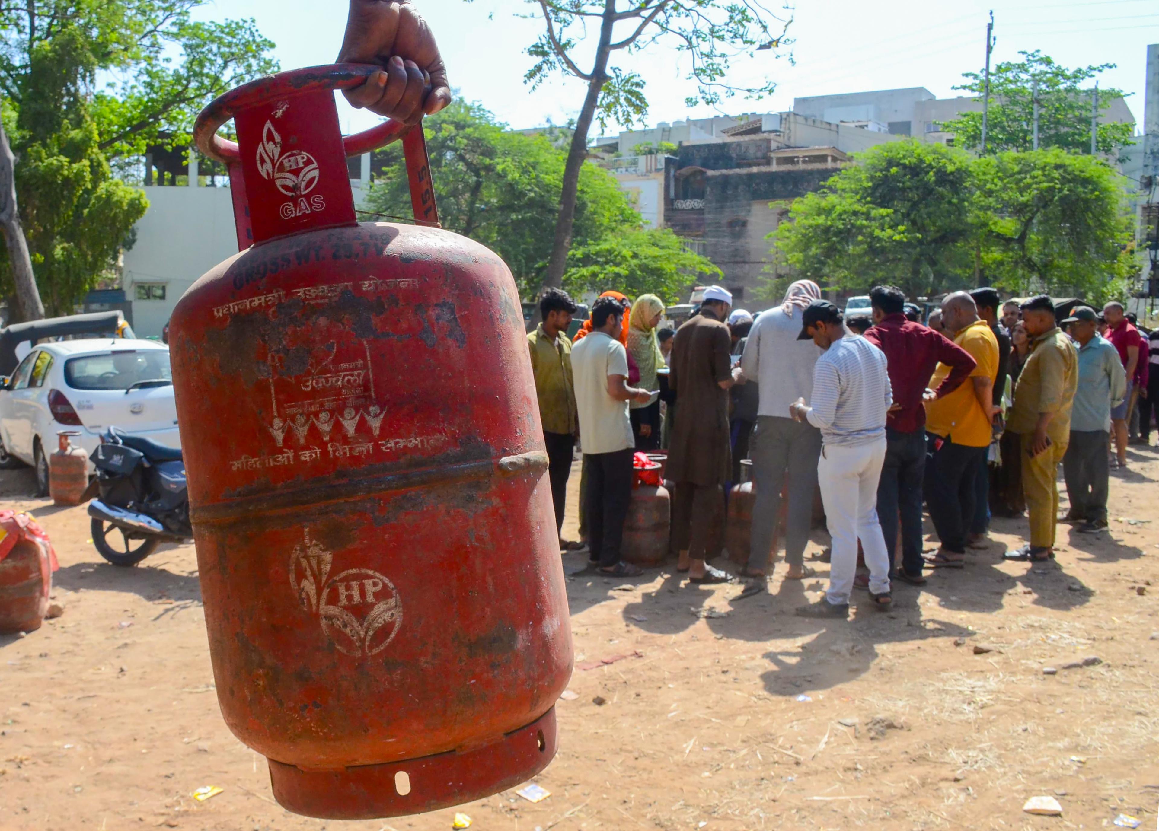 Cyber fraudsters exploit LPG shortage fears; Rajasthan Police issue statewide alert