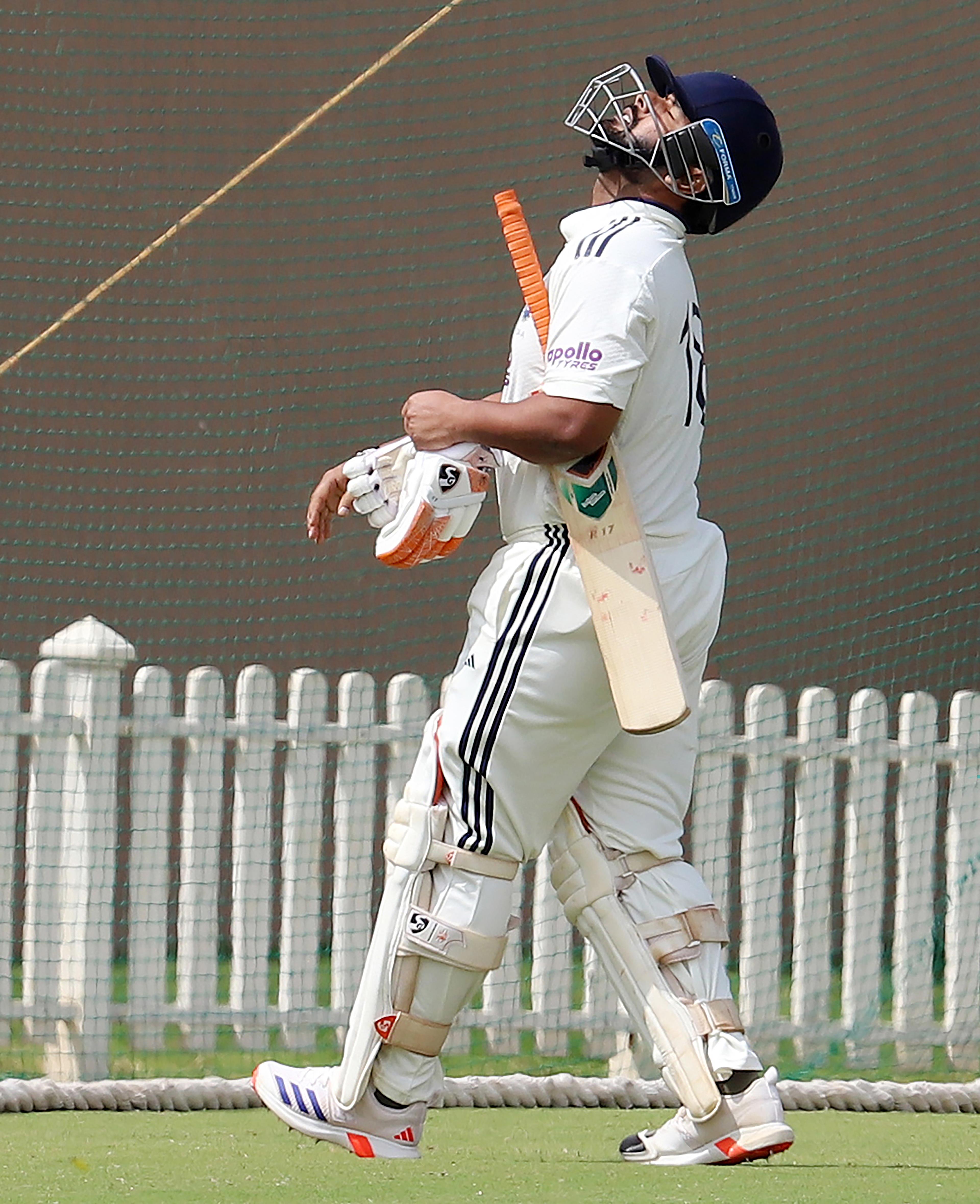 Rishabh Pant retires hurt after taking multiple blows vs South Africa A