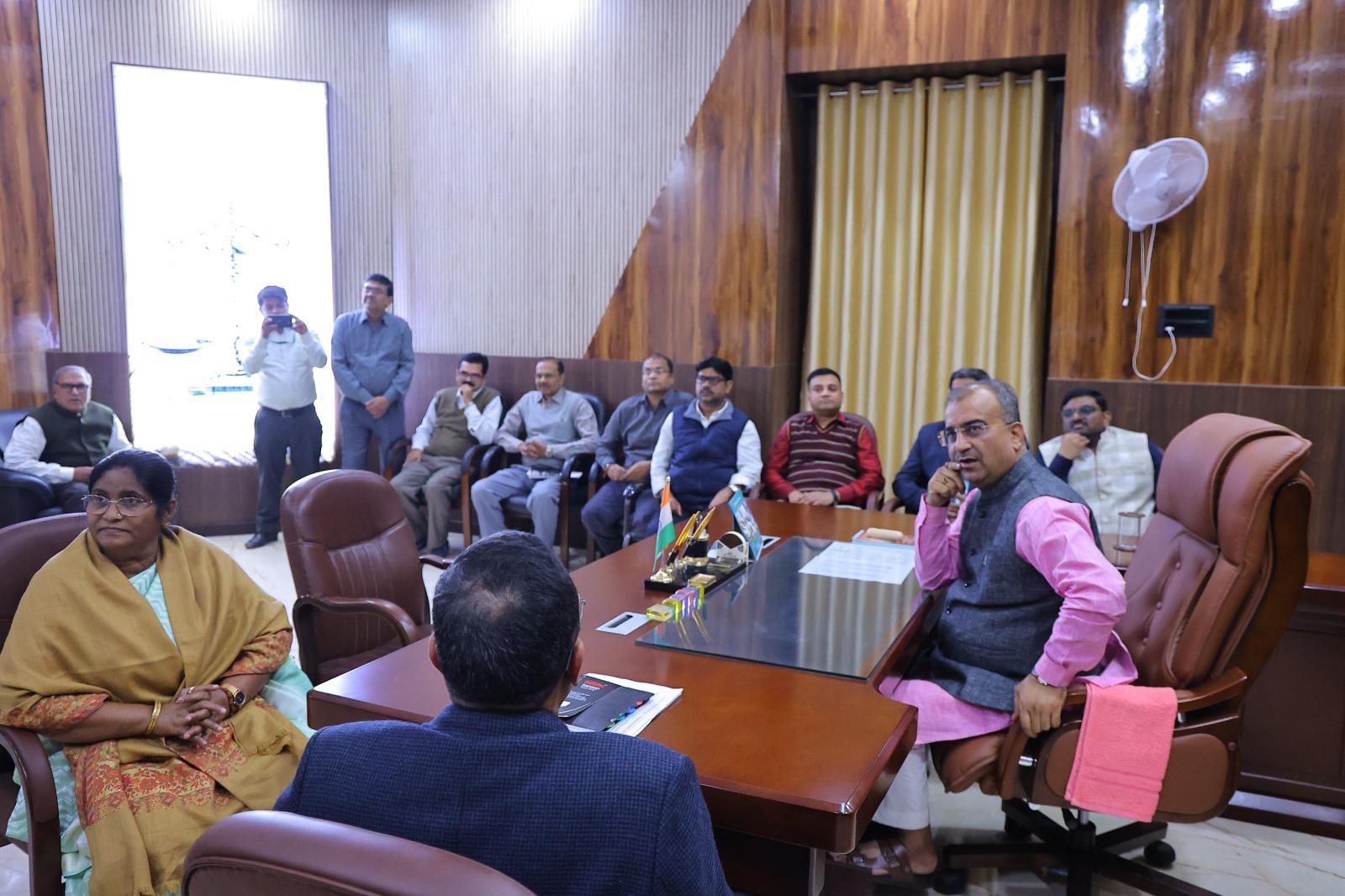 Bihar: Mangal Pandey, Ramkripal Yadav and Vijay Choudhary assumed charges of their respective ministries