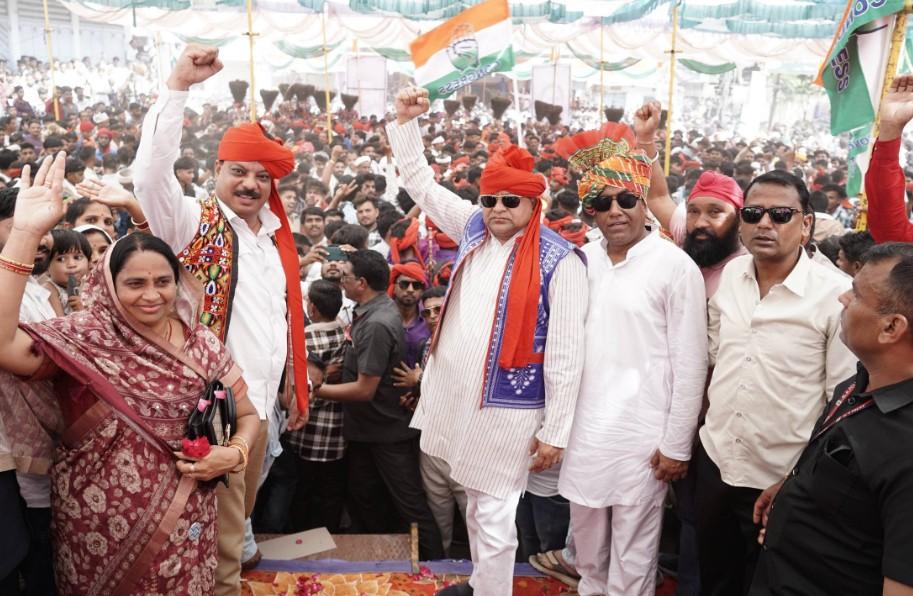 MP LoP slams state govt over agriculture policy