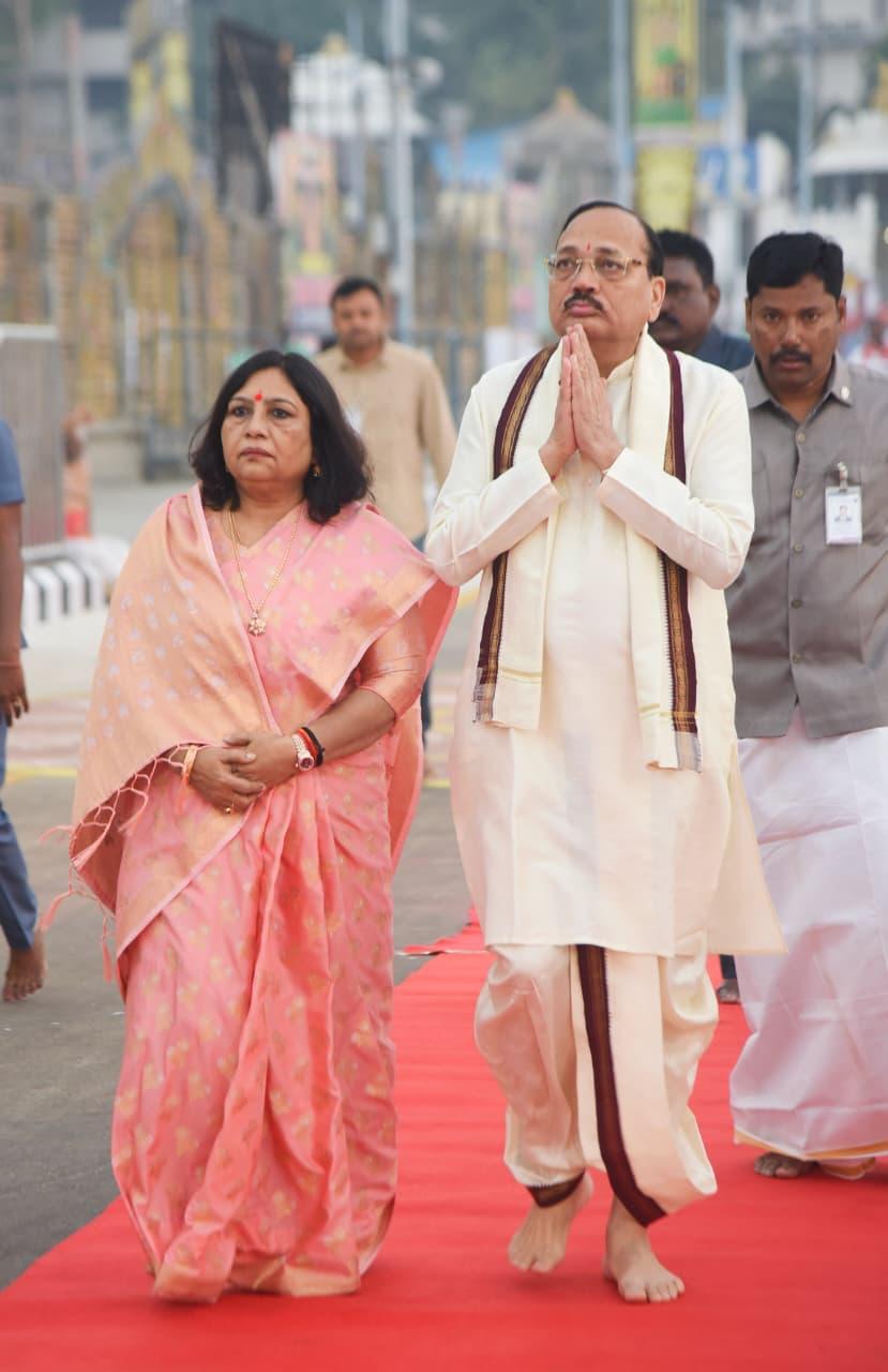 CJI Surya Kant offers prayers at Tirumala temple