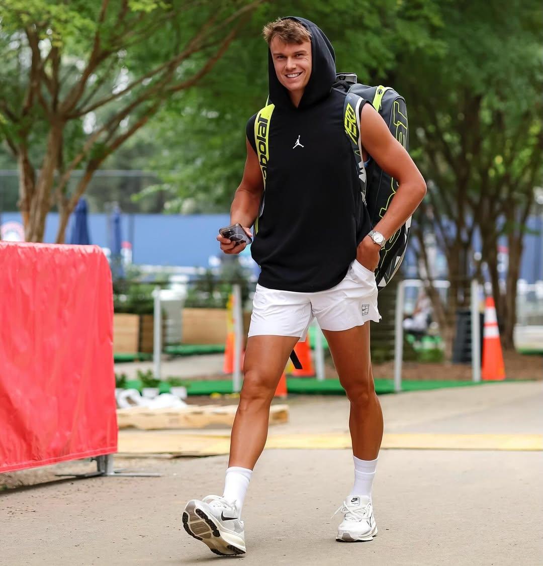 He gave me insight of where he sees me in future: Rune on short Collab with Agassi