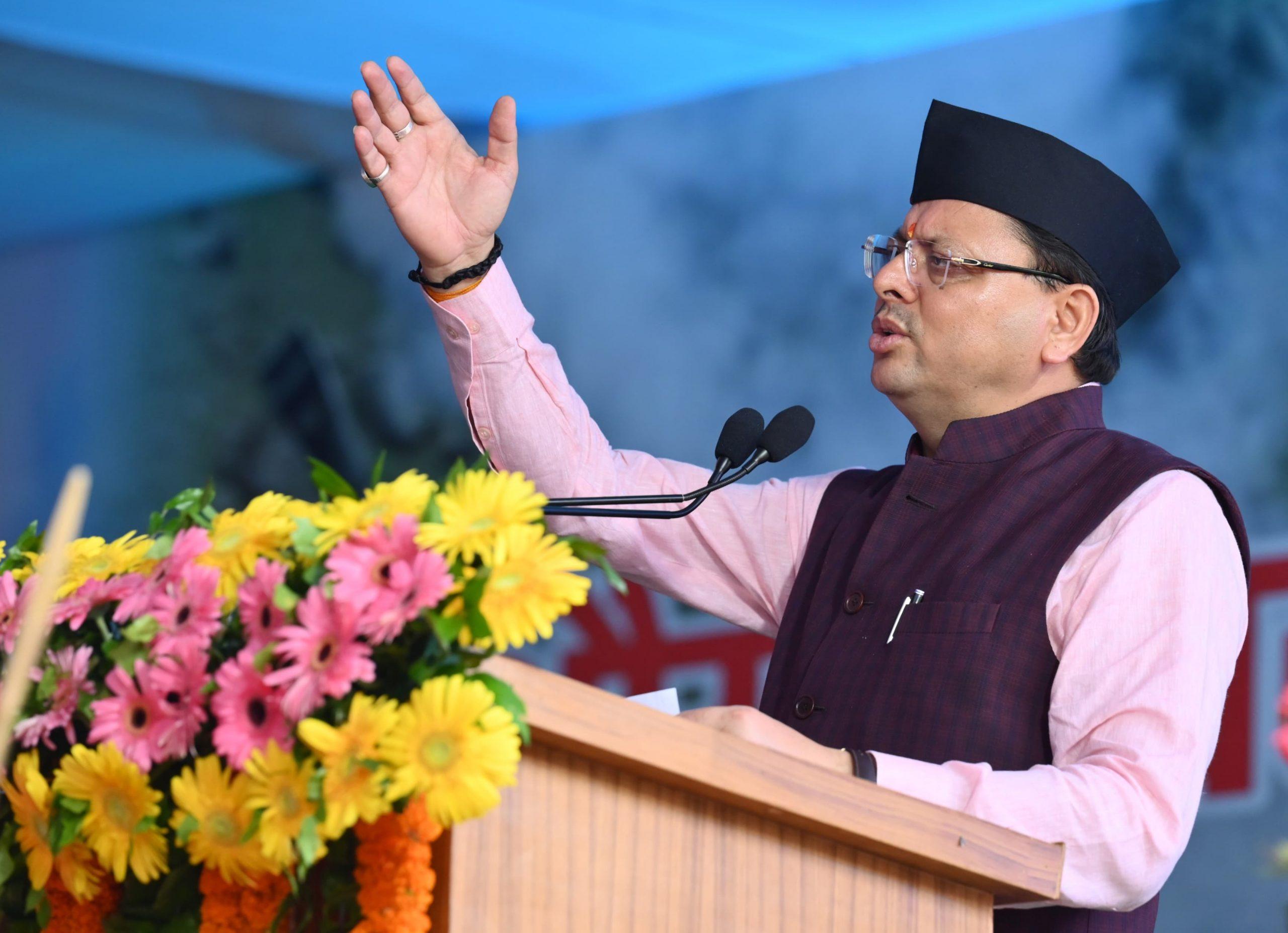 CM Pushkar Dhami Pays Tribute to War Veterans on Vijay Diwas