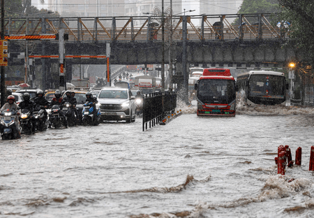 Heavy rain disrupts Mumbai life, IMD issues red alert