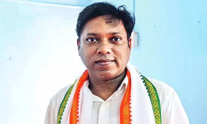 TN Congress MP Sasikanth Senthil continues hunger strike over SSA funds despite hospitalisation