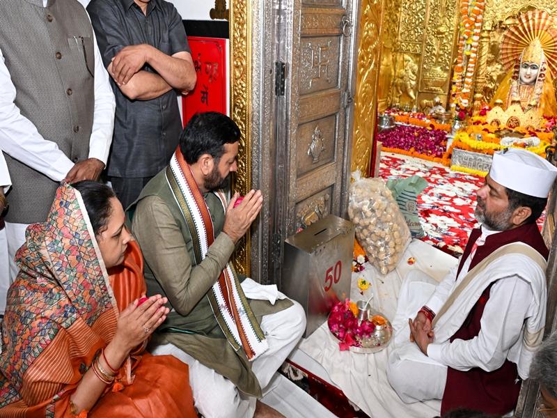 Haryana CM Saini, wife Suman pay obeisance at Mata Mansa Devi Temple