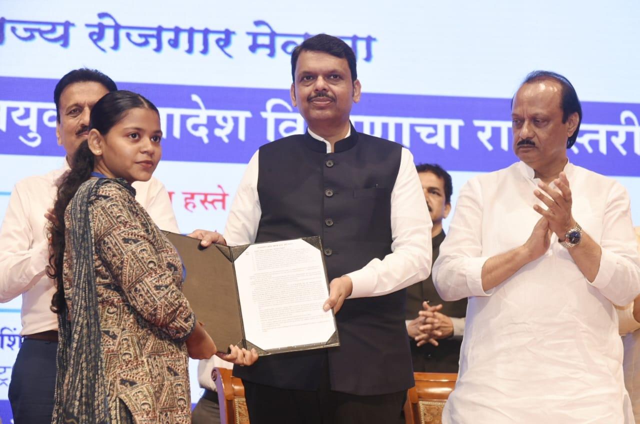 Service entry rules for Maha cadres will be amended, 2026 will be year of recruitment: CM Fadnavis