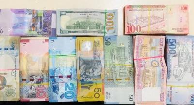 Foreign currency smuggling cases jump over tenfold in 4 years in S. Korea