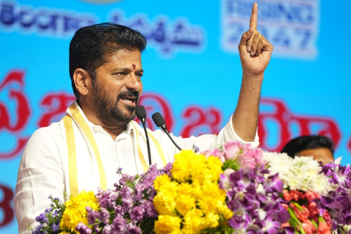 Telangana CM promises to fill 40,000 job vacancies