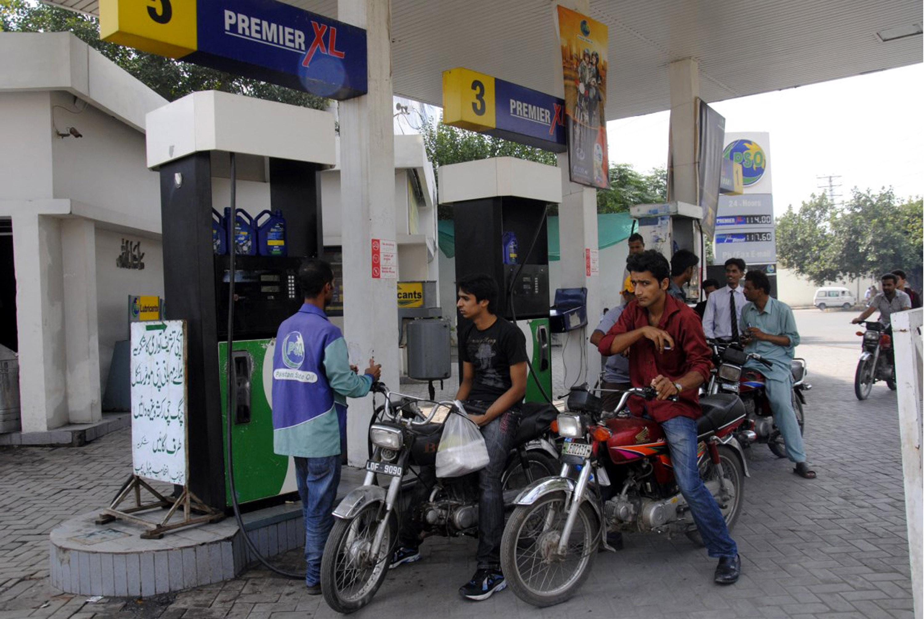 Sharp fuel price hike in Pakistan turns painful for millions ahead of Eid