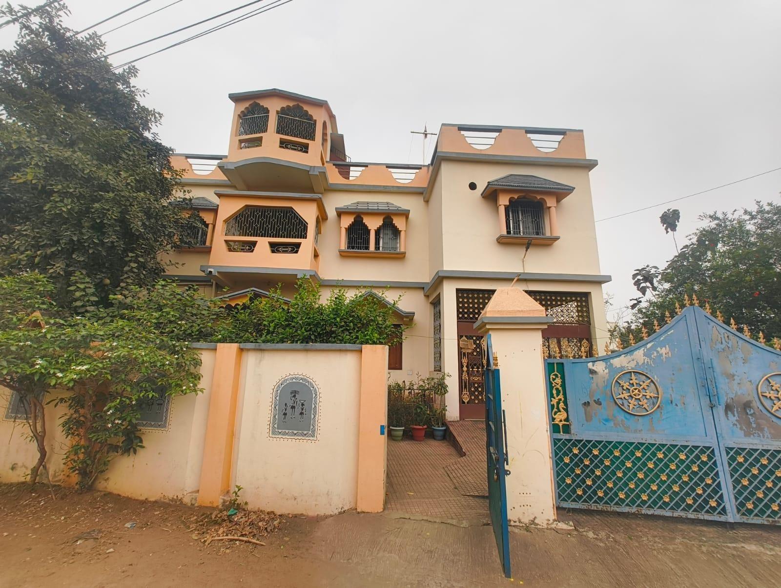 Vigilance raids 7 properties linked to Odisha Engineer in disproportionate assets case