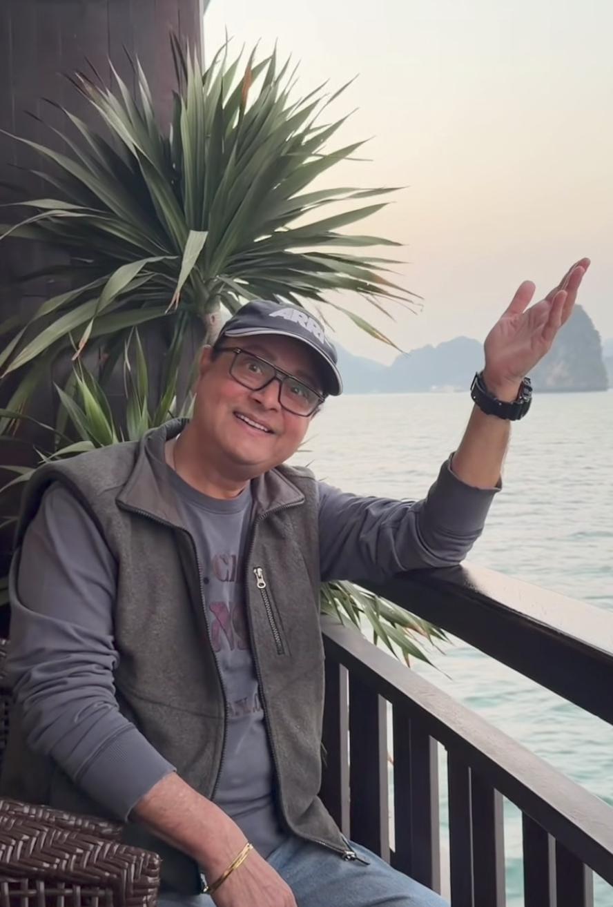 Sachin Pilgaonkar sings iconic song from 'Geet Gaata Chal' in Vietnam, Shriya Pilgaonkar calls it ‘special’