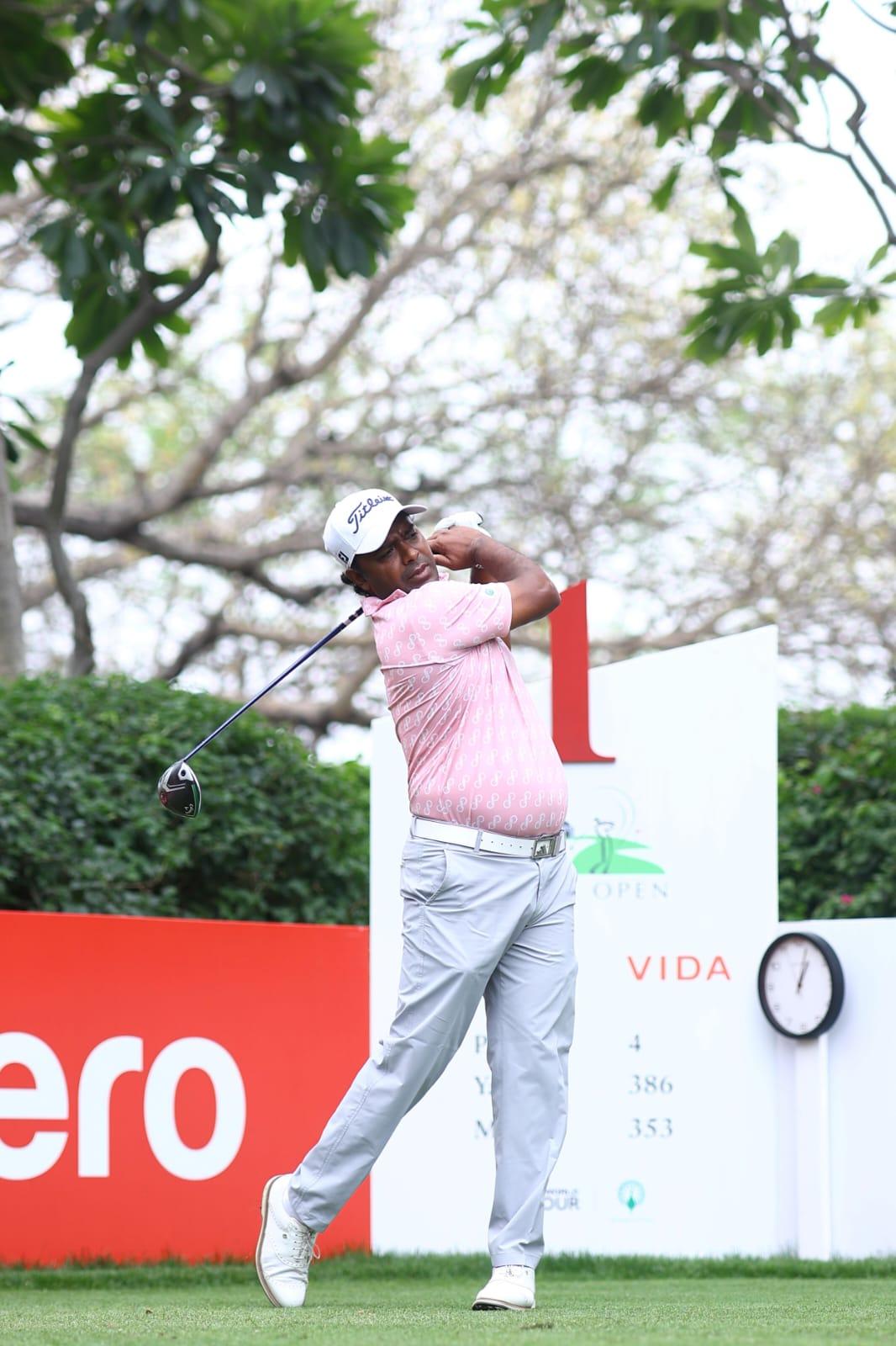 Indian Open golf: Spaniard Chacarra leads after Day Two; Chouhan moves up with brilliant late flurry