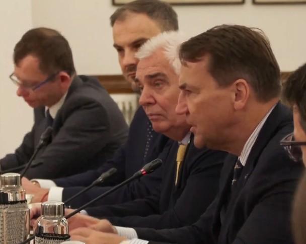 Polish Deputy PM backs India's call to counter cross-border terrorism