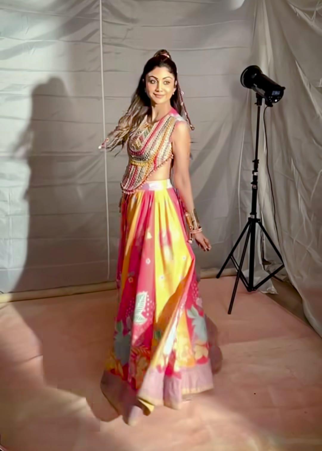Shilpa Shetty is garba ready with a beautiful multicolored lehenga this Navratri