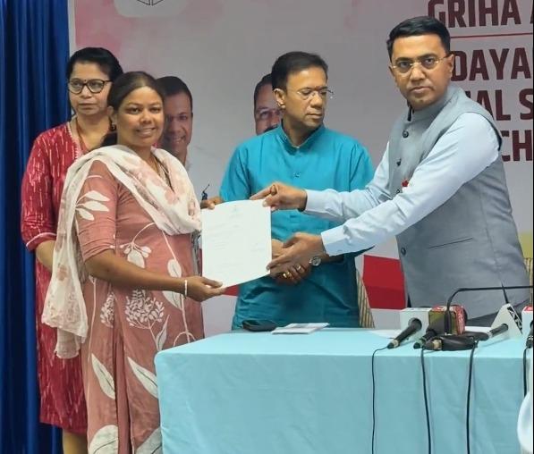 Goa govt disburses Rs 45.26 crore to 2.24 lakh beneficiaries; CM Sawant sets monthly deadline