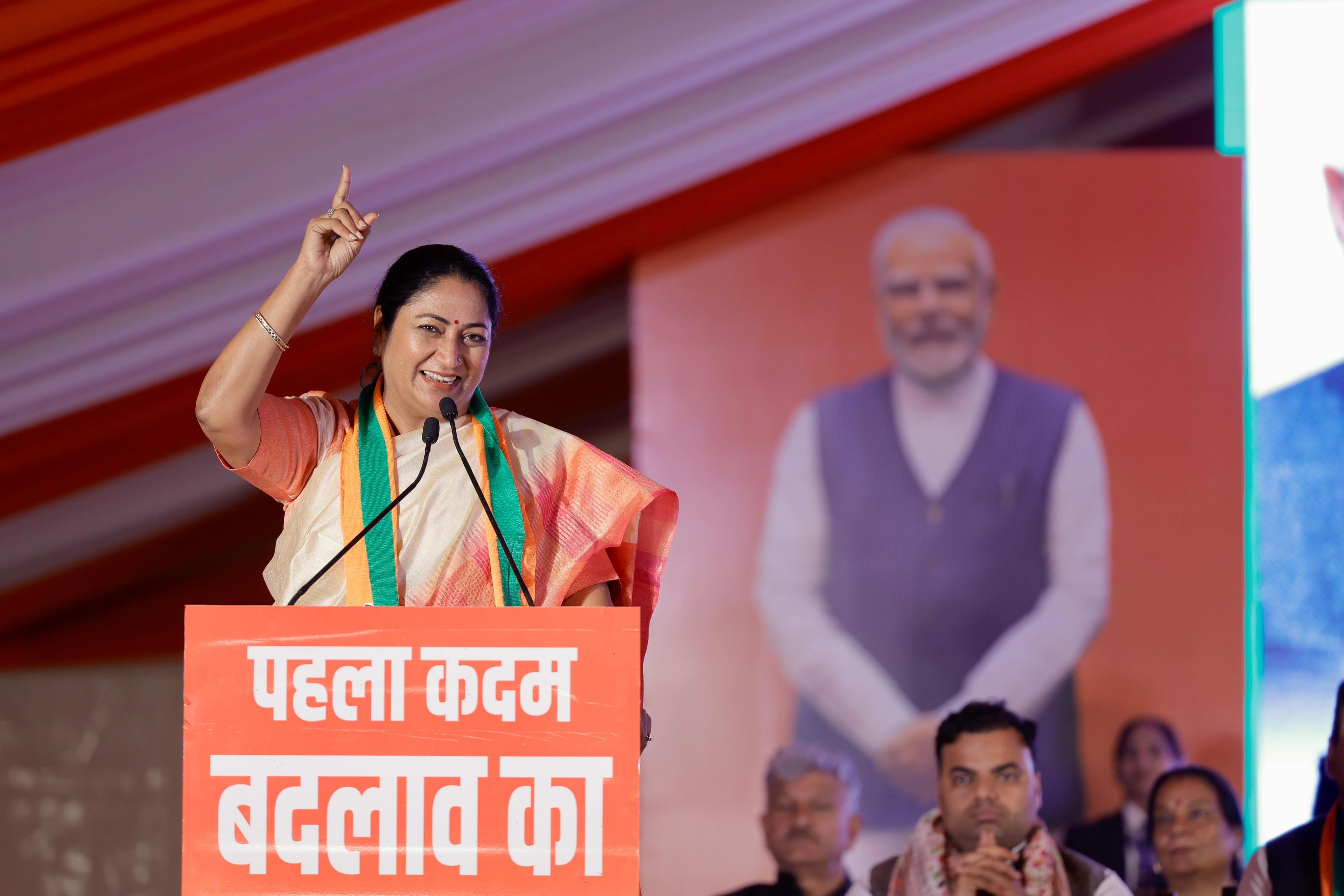 Delhi CM meets party workers, highlights govt’s achievements