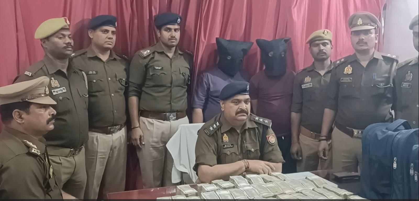 Two arrested by Railway Police in UP's Chandauli, cash worth 1.75 crore seized