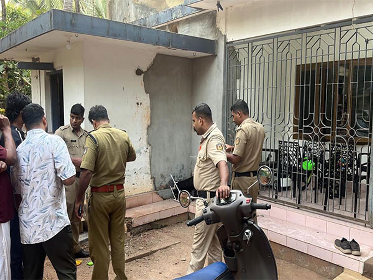 Crude bomb hurled at SDPI worker