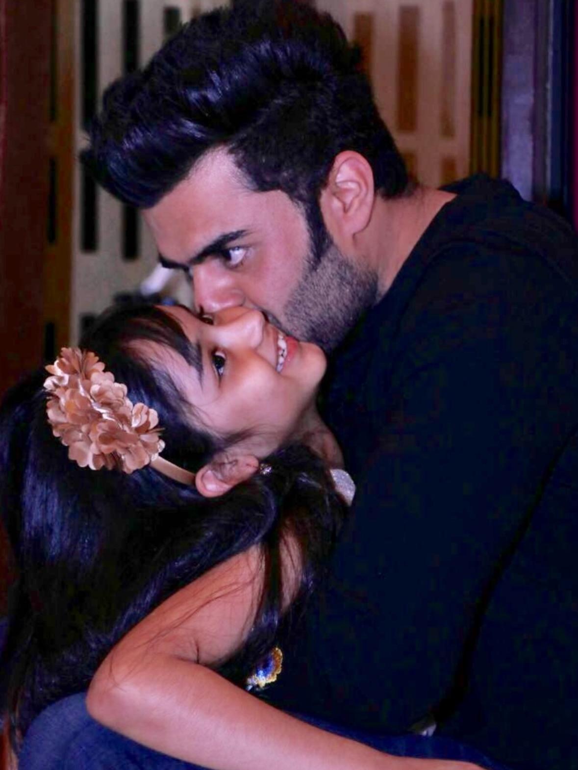 Maniesh Paul’s daughter turns 15: May we always keep laughing at our stupid jokes