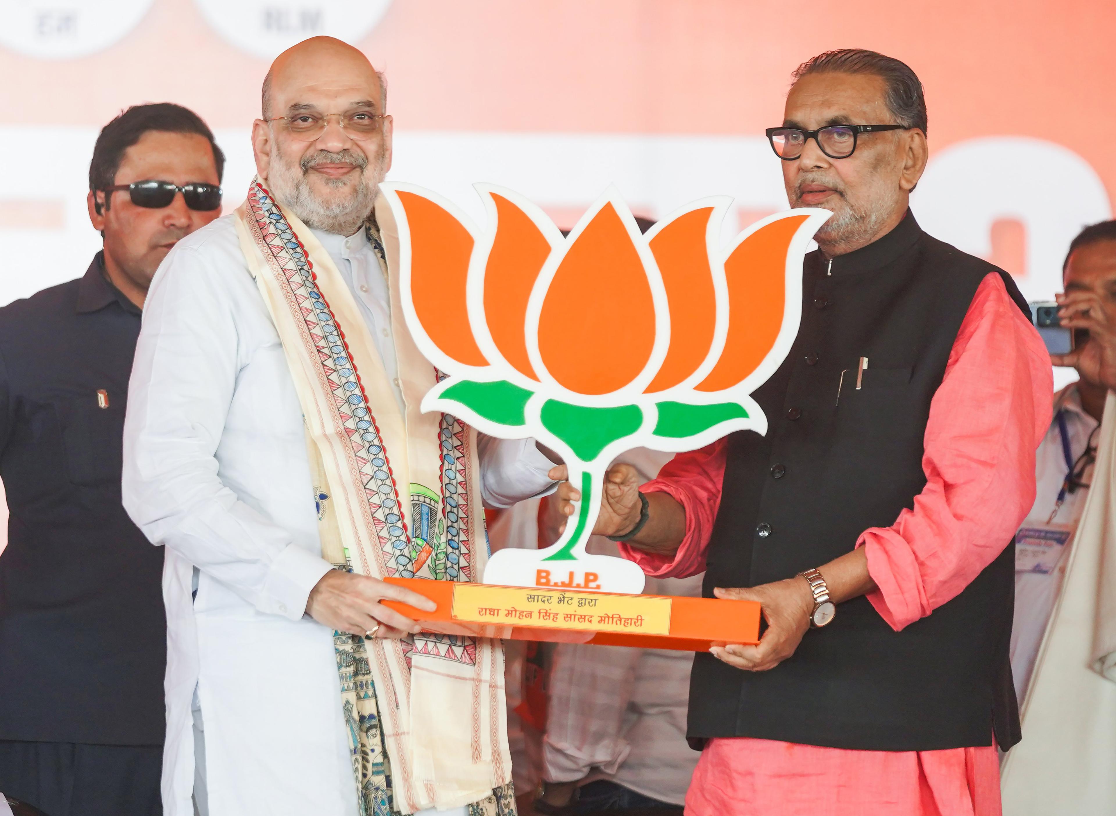 ‘Press EVM so hard that it echoes in Italy’: HM Amit Shah to Bihar voters