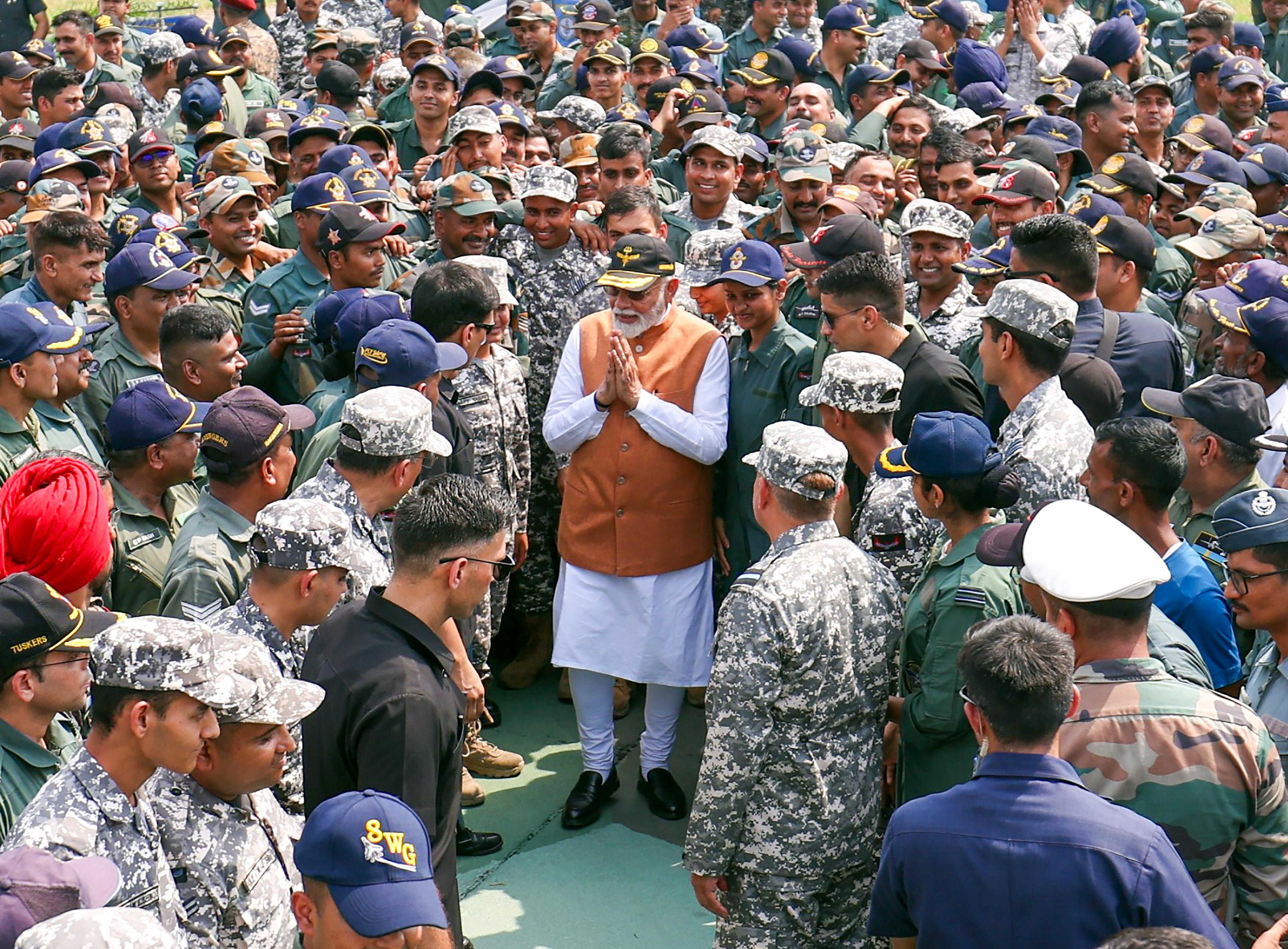 Indian Air Force epitomises bravery, discipline and precision: PM Modi