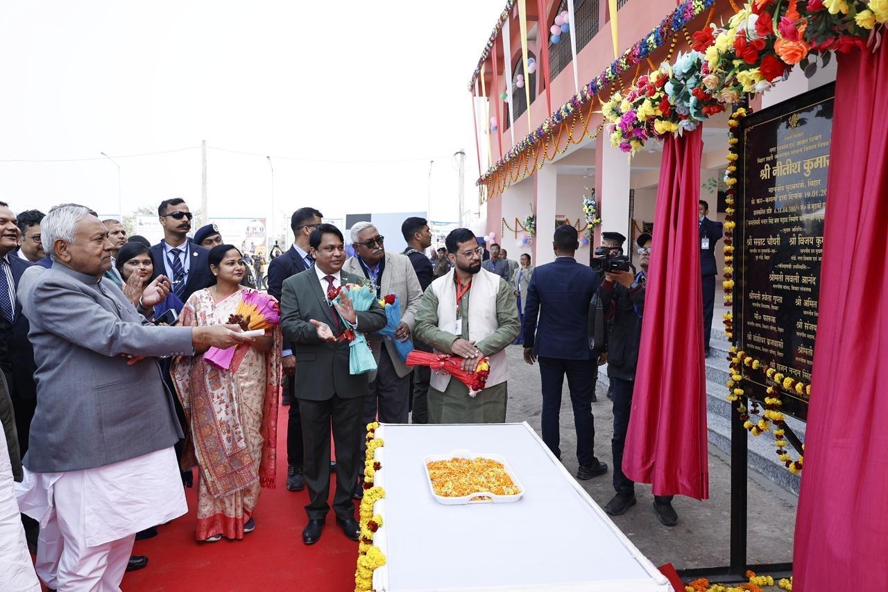 ‘Samriddhi Yatra’: Nitish Kumar pulls up officials, orders swift action on public grievances