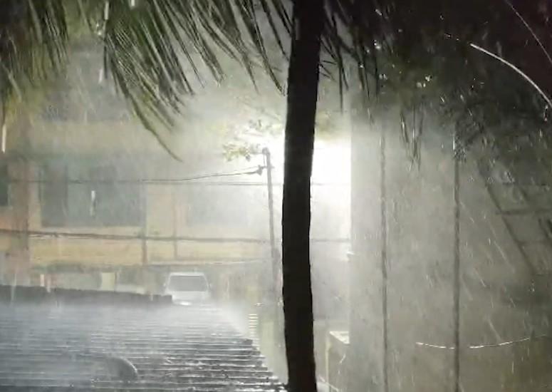 Storms, gusty winds, and lightning forecast in several districts of Chhattisgarh