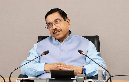 Speaker’s walkout shows K’taka govt’s administrative failure: Pralhad Joshi