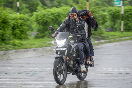 Unseasonal rain, temperature fluctuations grip MP; IMD issues thunderstorm alerts