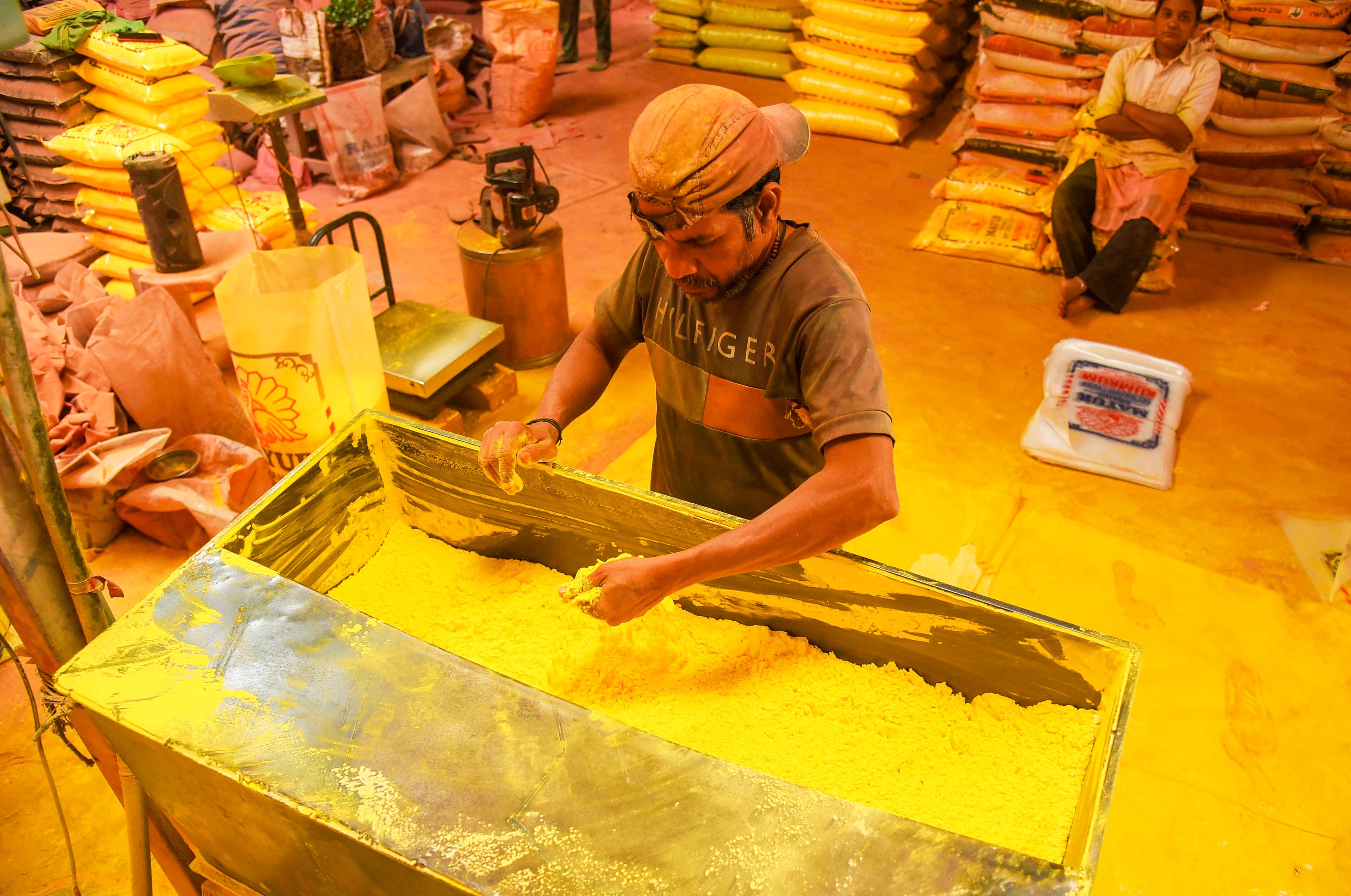 Nagpur family, making organic colours for three generations, raises awareness