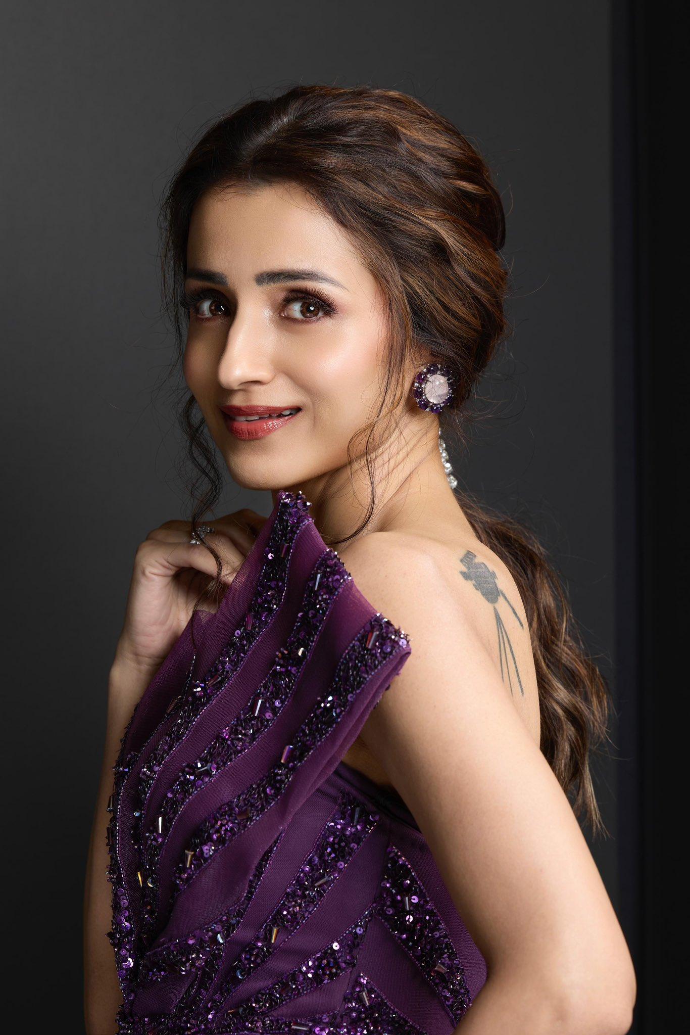 Bomb threat to actress Trisha's residence turns out to be a hoax