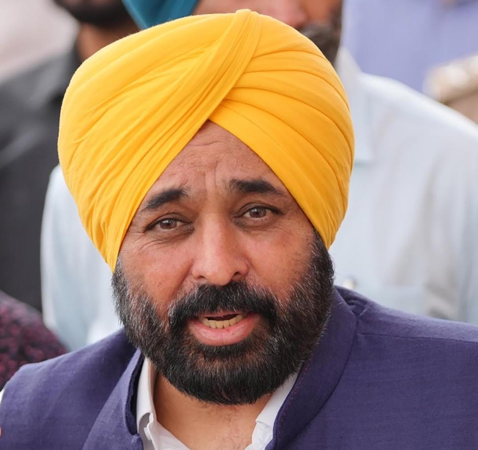 Punjab CM’s health improving, blood parameters improving: Hospital (Lead)
