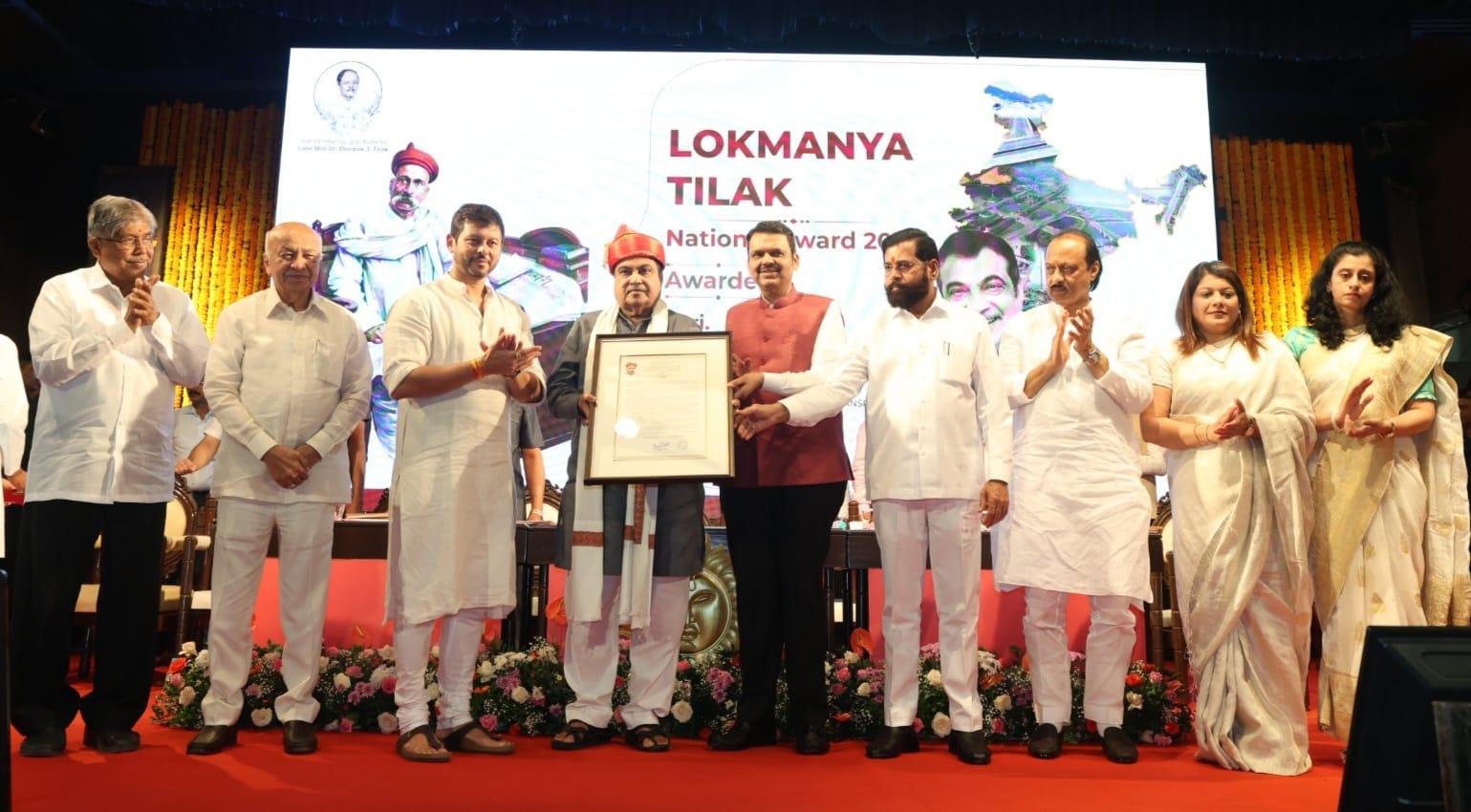 Nitin Gadkari is a man of vision and action: Maha CM