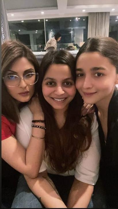 Alia Bhatt gets an early wish from sister-in-law Riddhima Kapoor: Happiest bday my Aaloo pie
