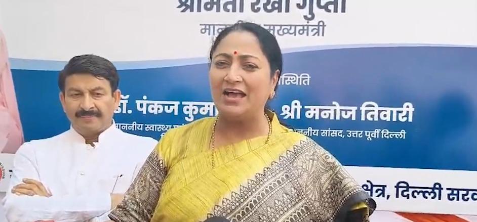 CM Gupta launches HPV vaccination drive; Delhi aims to vaccinate 1.6 lakh girls in three months