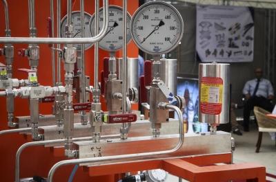 US moves to seize $15 million tied to Iran oil network