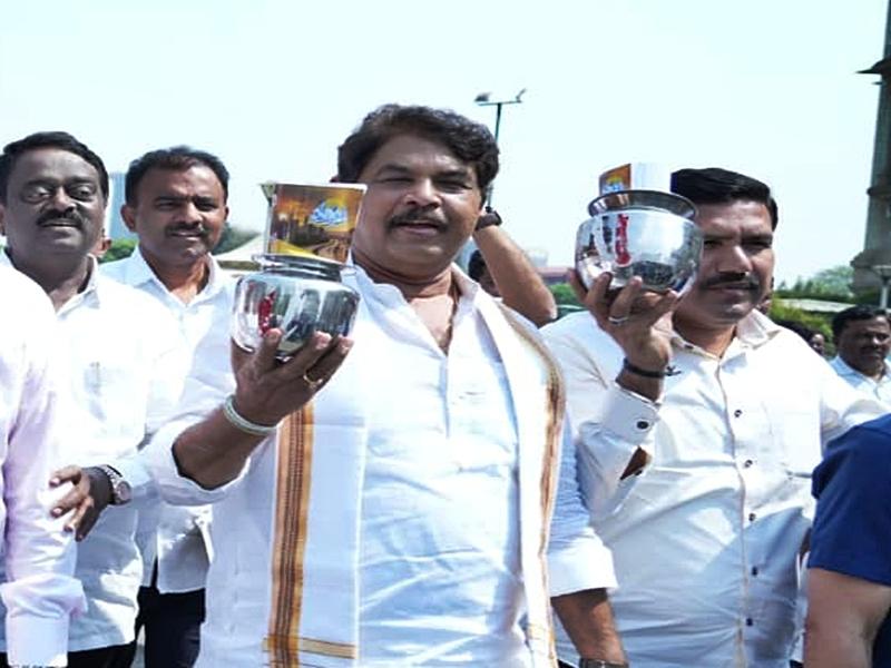 K'taka Budget offers 'empty bowl', lacks vision for irrigation: LoP Ashoka
