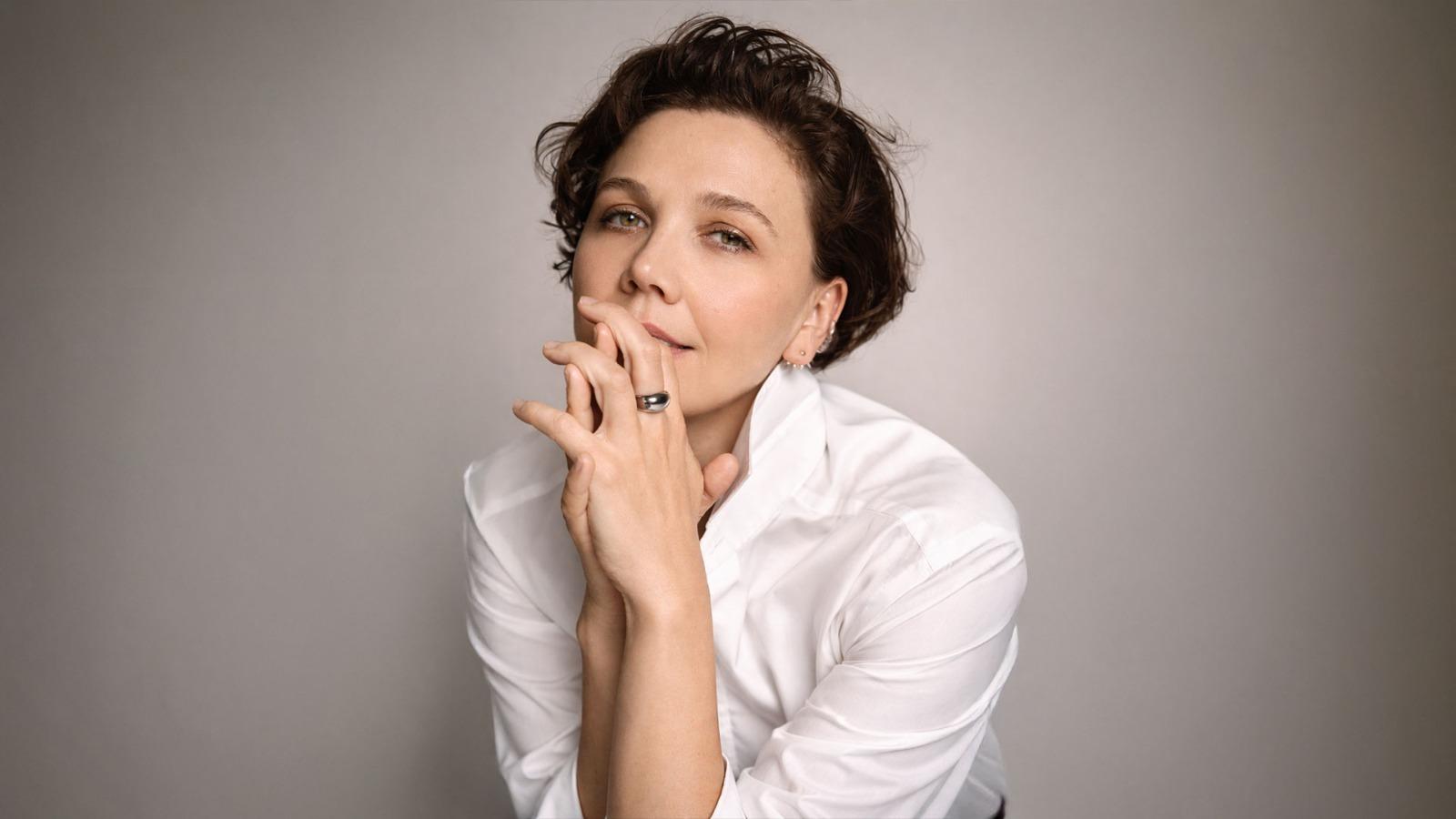 Maggie Gyllenhaal talks about accidentally killing husband Peter Sarsgaard's bees