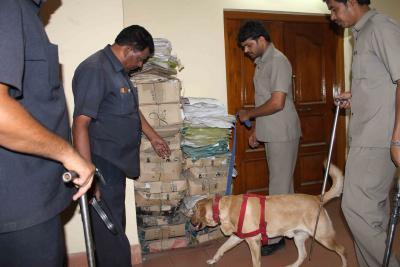 Six Delhi schools receive bomb threats; students evacuated, search underway