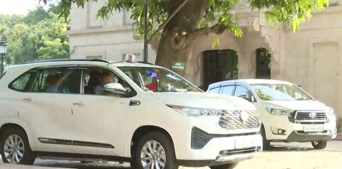 NDA nominee CP Radhakrishnan offers prayers at Delhi temple ahead of V-P election