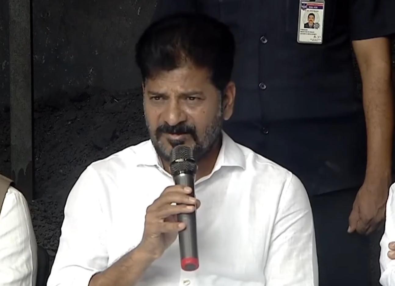 Telangana CM visits pharma unit; reviews rescue, relief operation