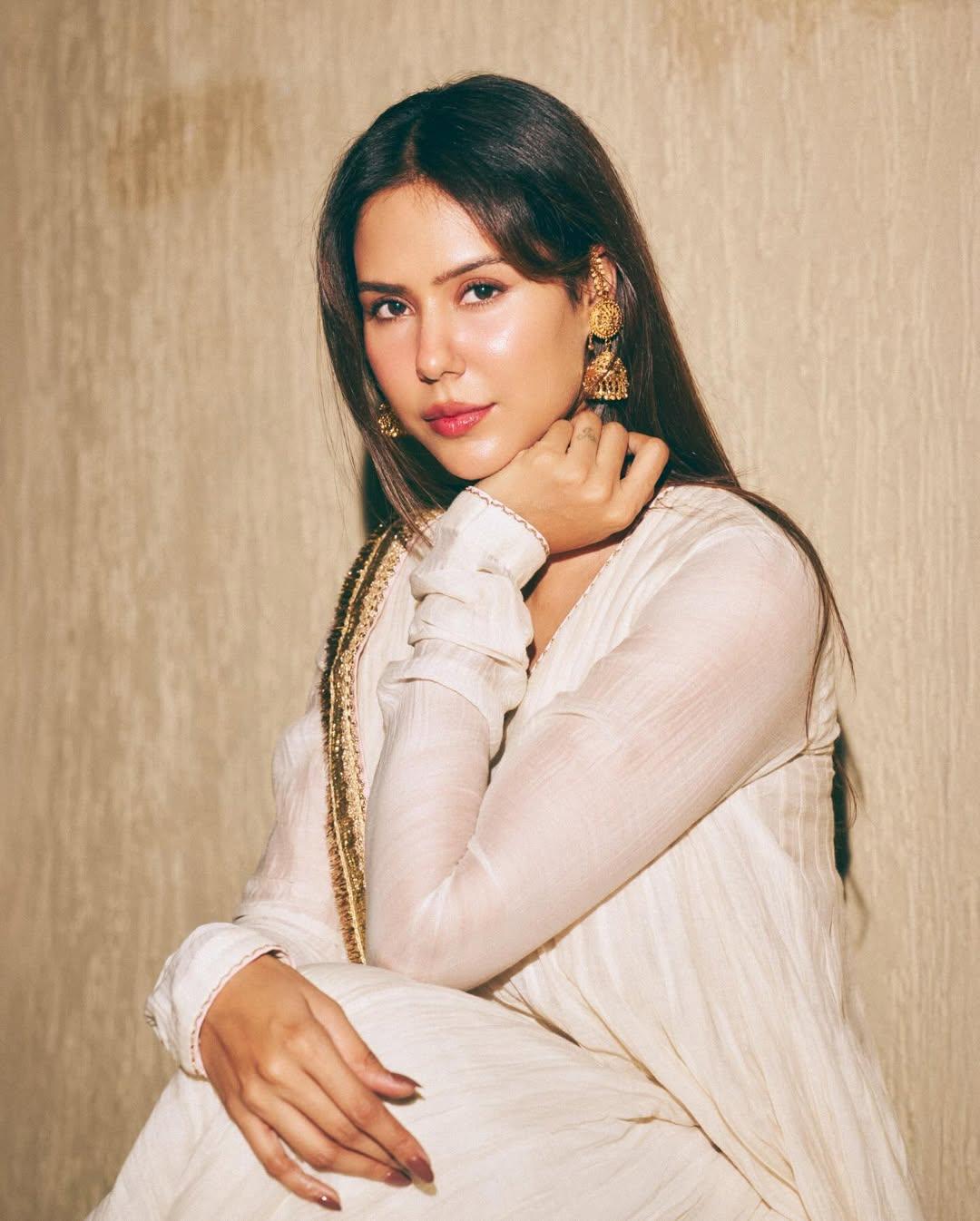 Sonam Bajwa felt a mix of 'nerves & gratitude' during her first live performance at an award show