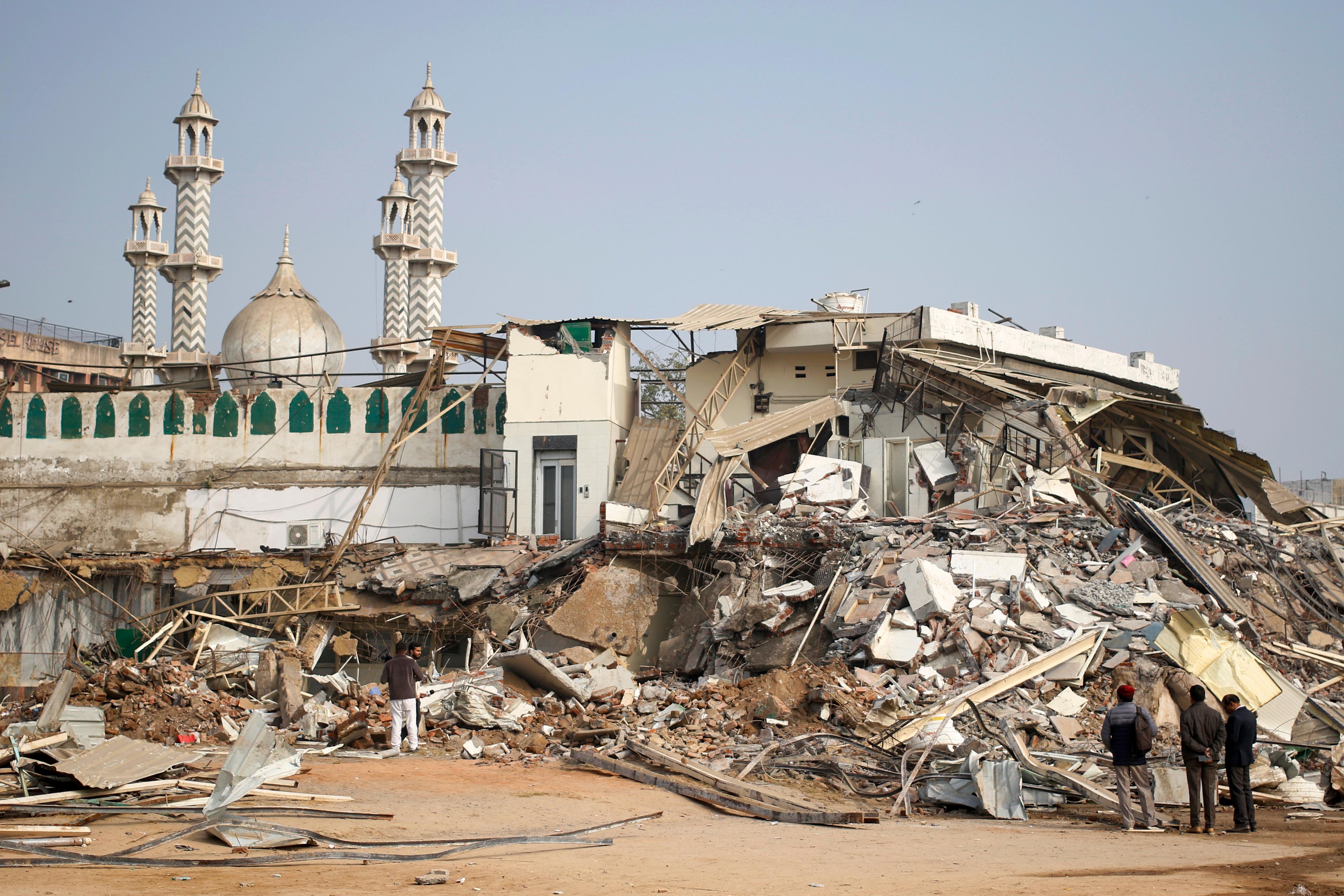 BJP accuses Congress, Samajwadi Party of echoing Pak on Delhi encroachment case